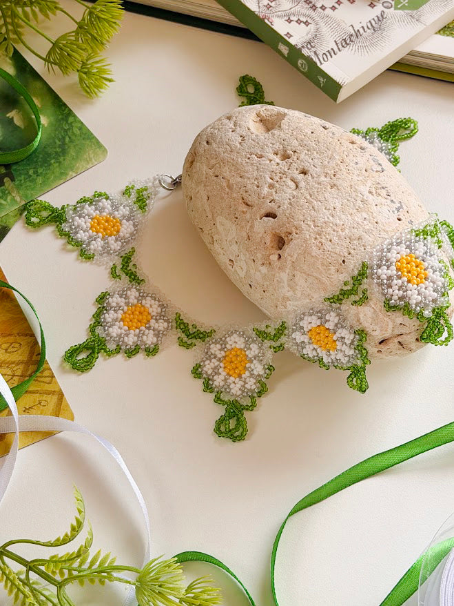 Beaded Necklace "Spring Daisy" | White, Green, Yellow & Silver | Handmade
