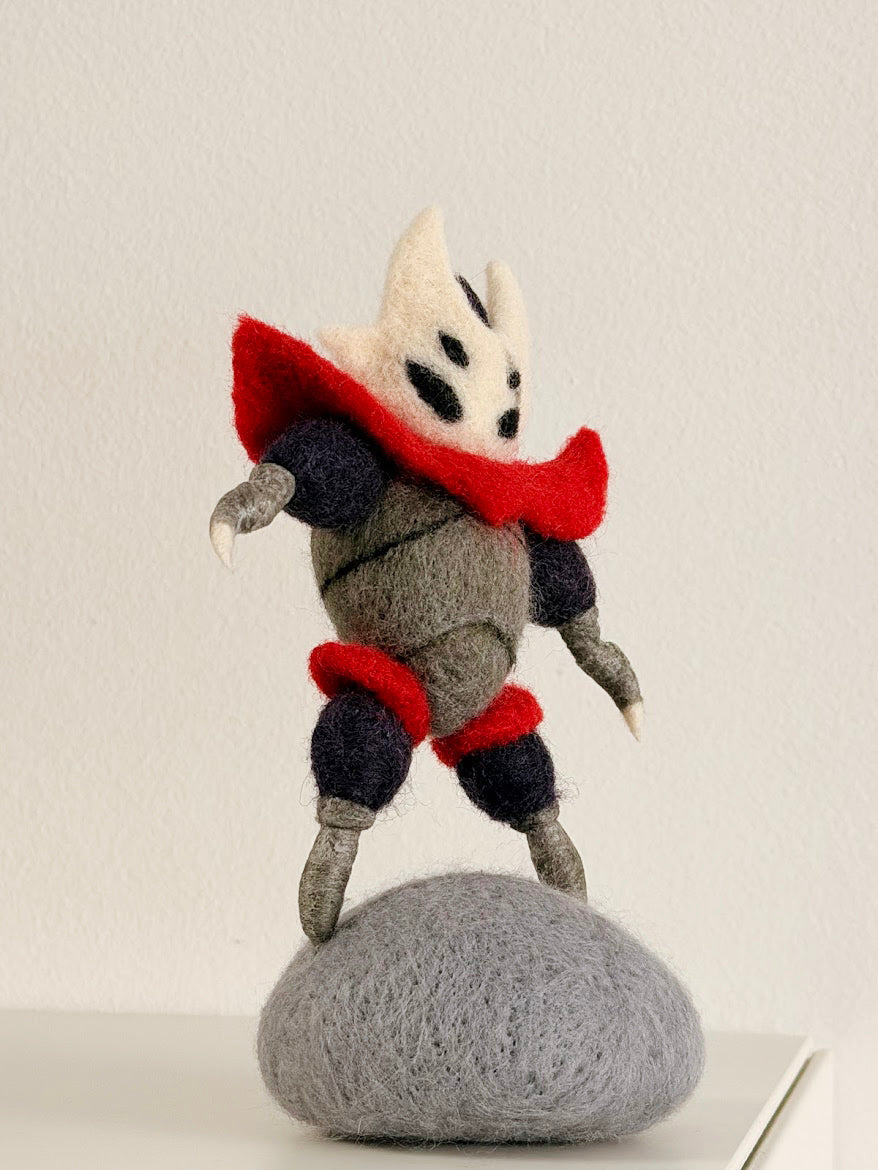 Figura de lã King Khan de Hollow Knight: Silksong