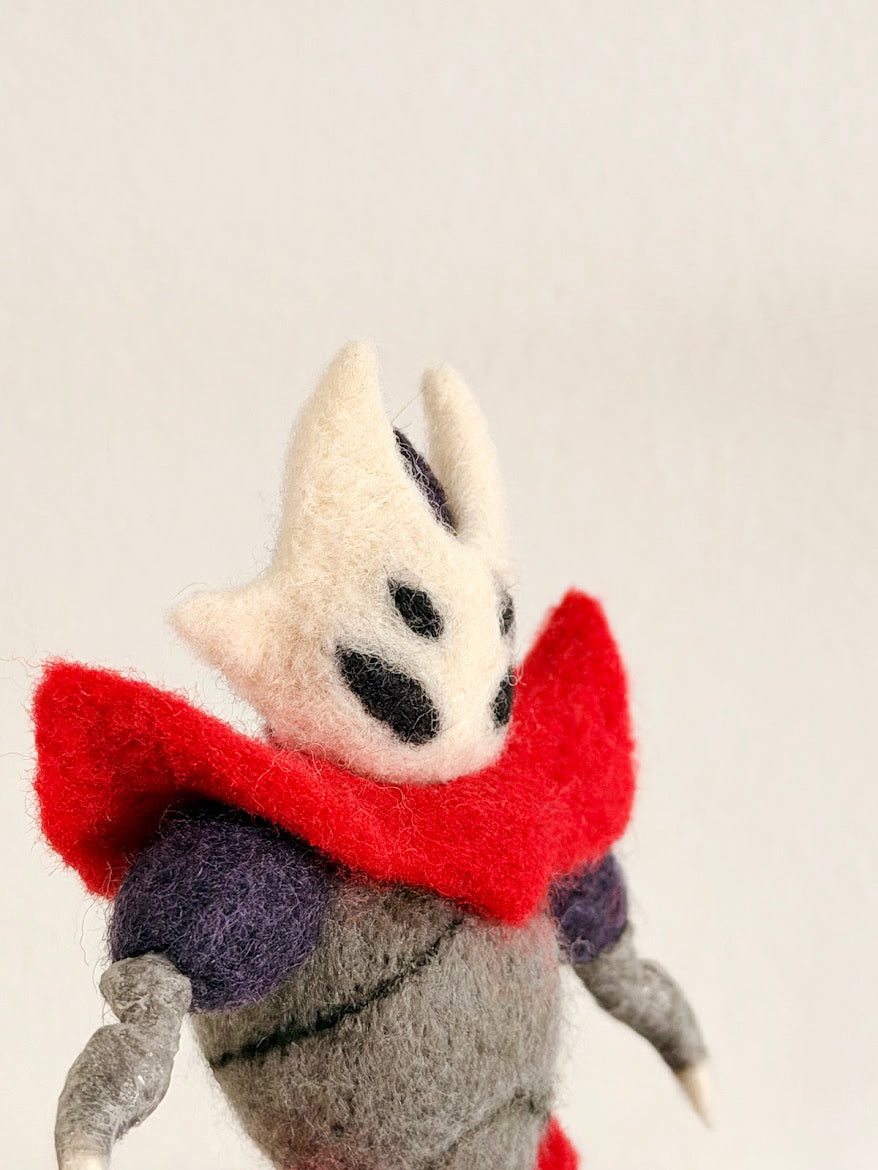 Figura de lã King Khan de Hollow Knight: Silksong
